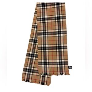 Brand new fine wool scarf from Scotland